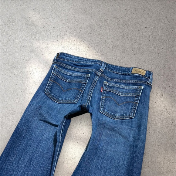 Levi's 545 Low Rise Bootcut Jeans - Picture 4 of 7
